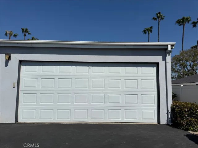 2 car detached garage