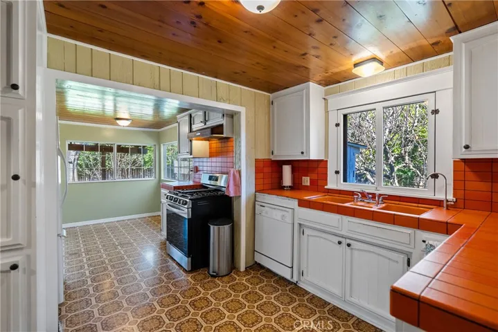 Spacious layout allows for multiple people to be in the kitchen at once.