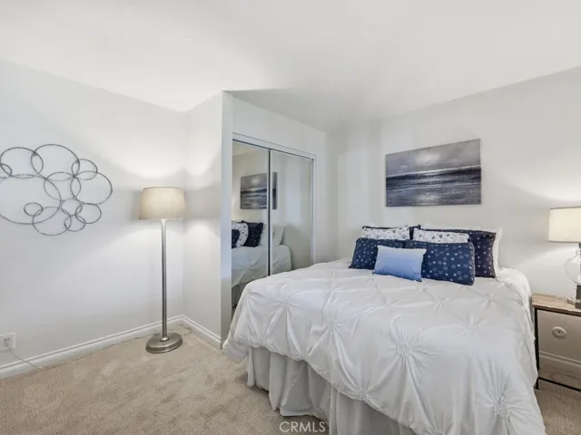 Bedroom 3 mirrored​​‌​​​​‌​​‌‌​​‌​​​‌‌​​​‌​​‌‌​​‌‌​​‌‌​​​​ closet