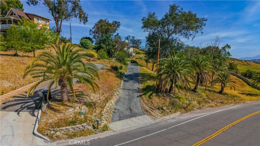 17250 Gunnerson Street, Lake Elsinore, California 92530