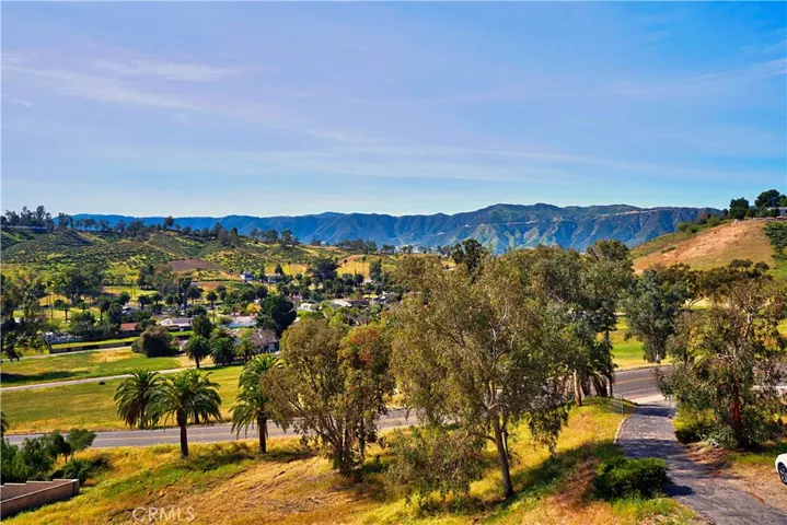 17250 Gunnerson Street, Lake Elsinore, California 92530