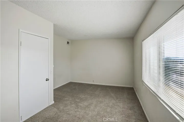 17250 Gunnerson Street, Lake Elsinore, California 92530