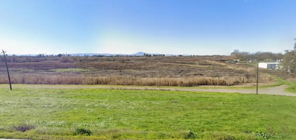 525 Brannan Isle, Isleton, California 95641