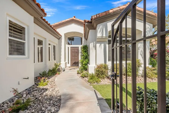 24-web-or-mls-8M4A9296