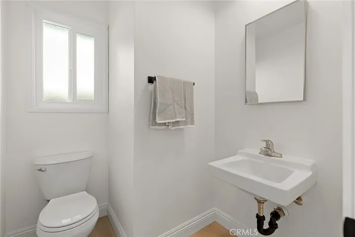 1/2 bathroom