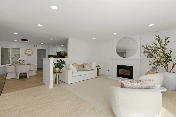 9704 Lark Circle, Fountain Valley, California 92708