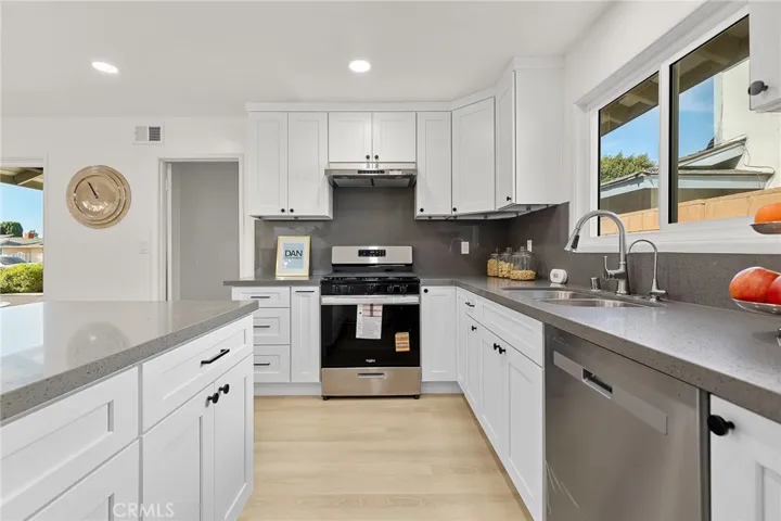9704 Lark Circle, Fountain Valley, California 92708