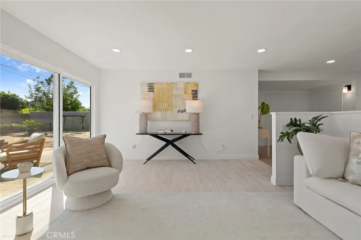 9704 Lark Circle, Fountain Valley, California 92708