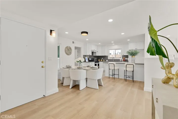 9704 Lark Circle, Fountain Valley, California 92708