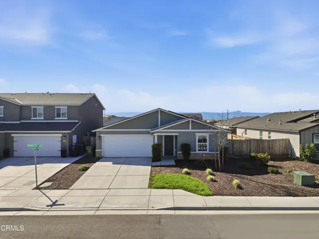 34-Illuminate Photography - 6003 Vespucc