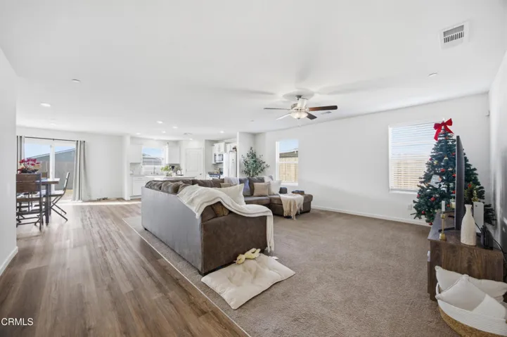 28-Illuminate Photography - 6003 Vespucc