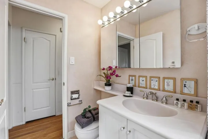 48 Park Manor Drive, Daly City, California 94015