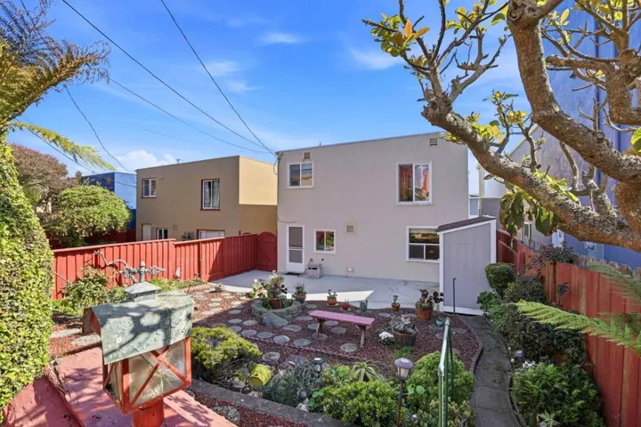 48 Park Manor Drive, Daly City, California 94015