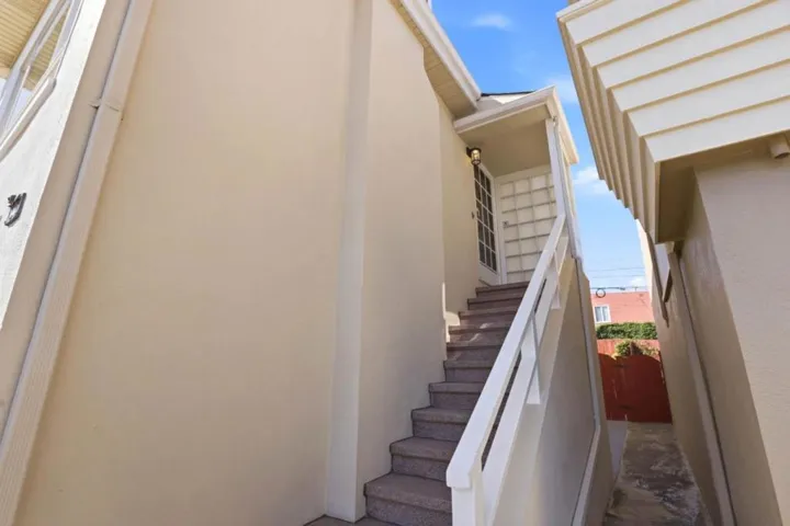 48 Park Manor Drive, Daly City, California 94015