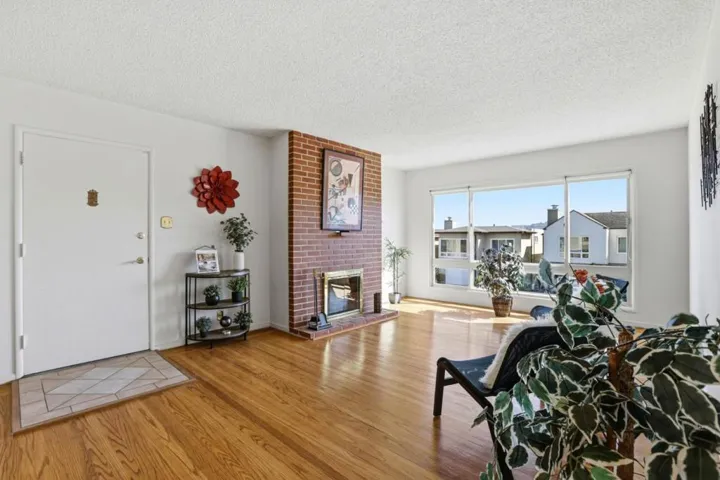 48 Park Manor Drive, Daly City, California 94015