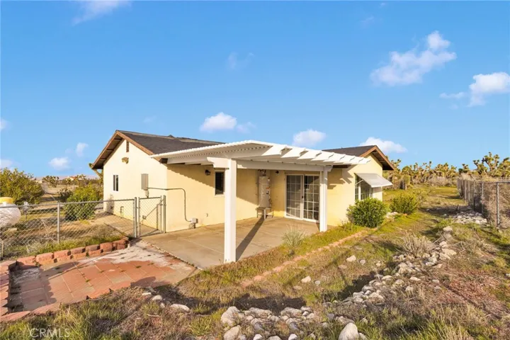 329 Lindero Road, Pinon Hills, California 92372