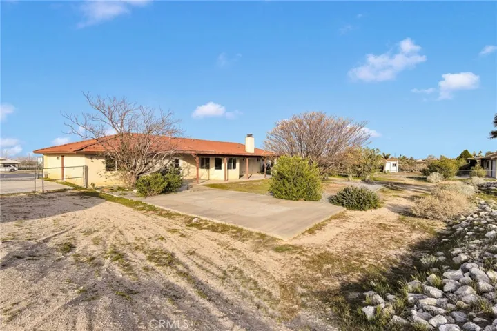329 Lindero Road, Pinon Hills, California 92372