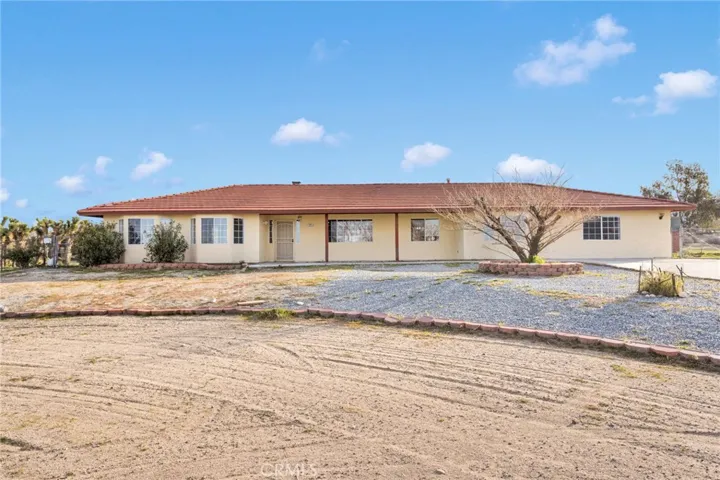 329 Lindero Road, Pinon Hills, California 92372
