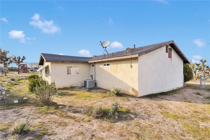 329 Lindero Road, Pinon Hills, California 92372