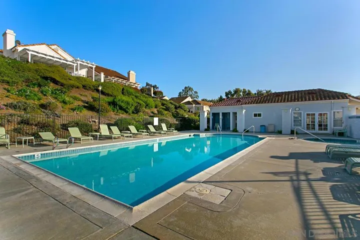 1225 Via Rafael, San Marcos, California 92078