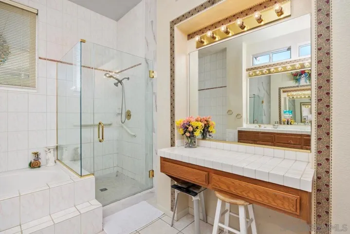 1225 Via Rafael, San Marcos, California 92078