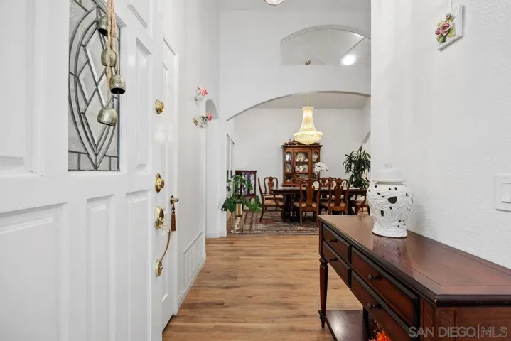 1225 Via Rafael, San Marcos, California 92078