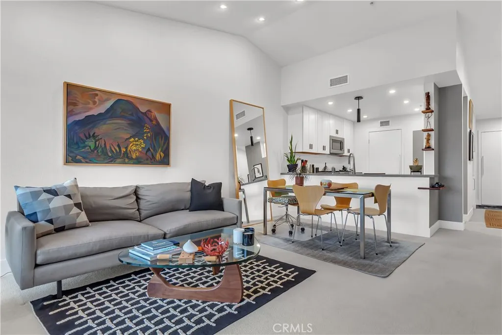 128 Villa Point, Newport Beach, California 92660 — photo 5