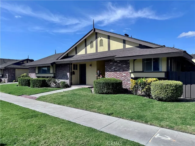 1677 W Cindy A, Anaheim, California 92802