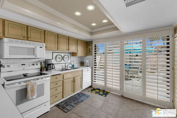 5503 Los Coyotes Drive 38, Palm Springs, California 92264