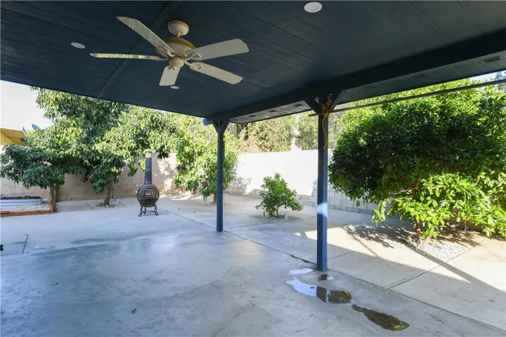 Covered patio in rear yard
