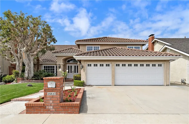 Beautiful Curb Appeal w/a  nice wide Driveway