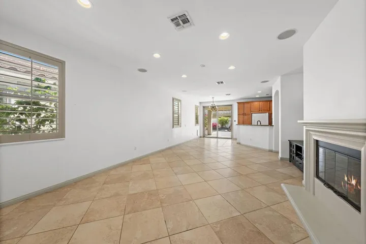 7-web-or-mls-Photo_9