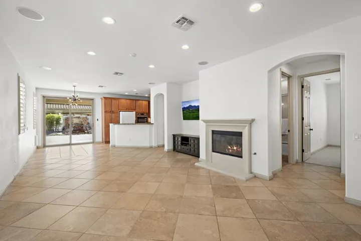 25-web-or-mls-Photo_25