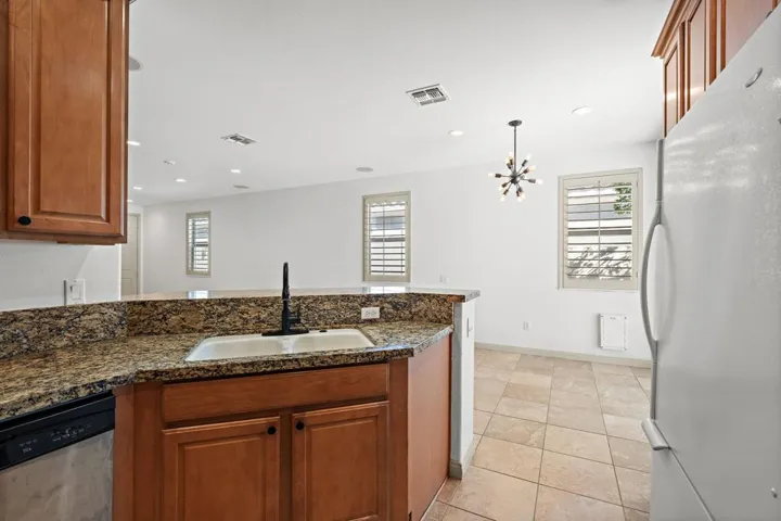 15-web-or-mls-Photo_16