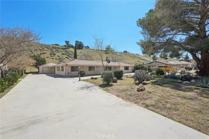 7829 Chase Avenue, Hesperia, California 92345