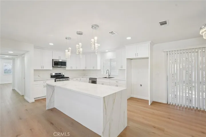 7829 Chase Avenue, Hesperia, California 92345
