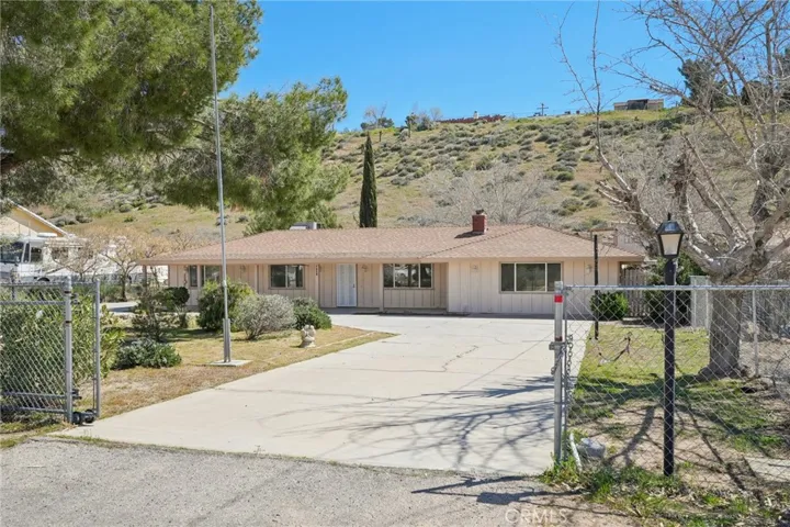 7829 Chase Avenue, Hesperia, California 92345