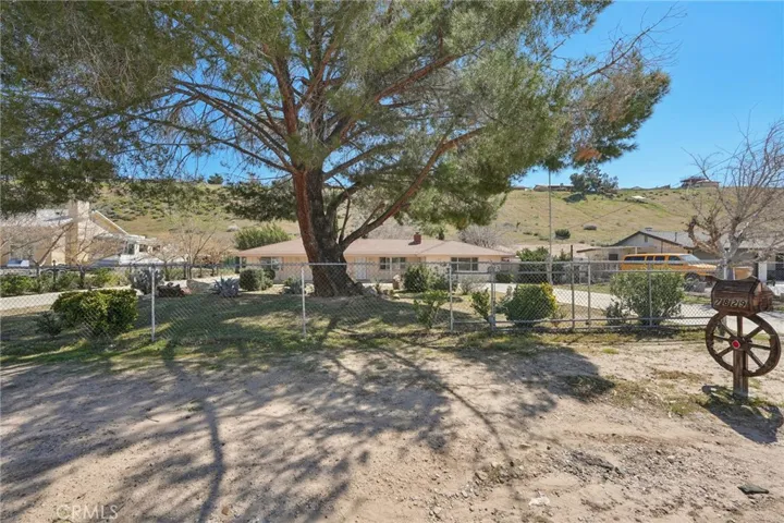 7829 Chase Avenue, Hesperia, California 92345