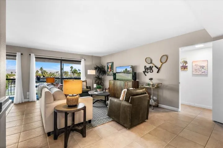 08-45720 Club Cir Dr-13