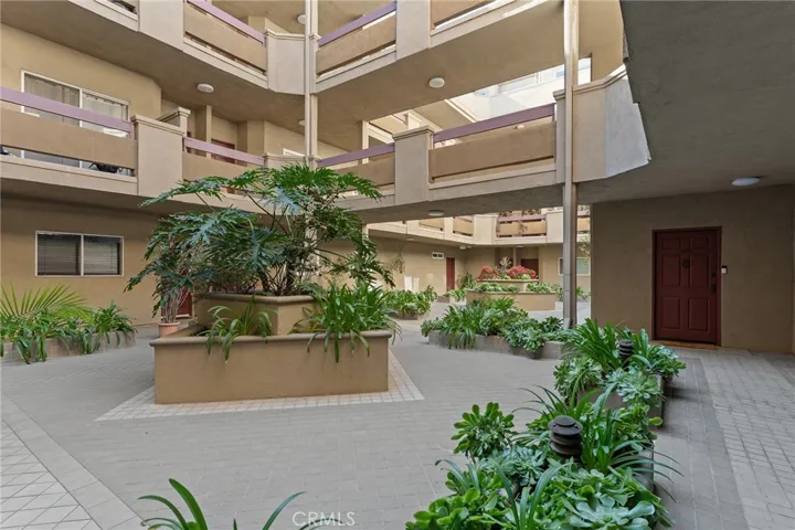 4301 Fulton Avenue 205, Sherman Oaks, California 91423