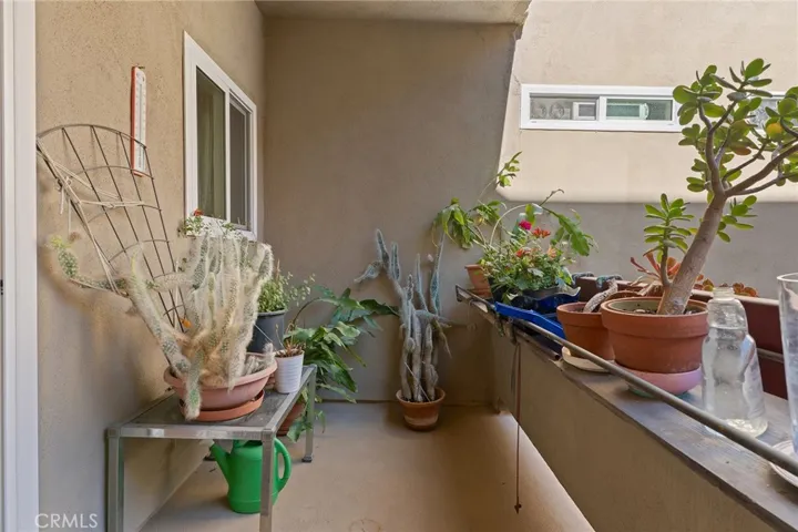 4301 Fulton Avenue 205, Sherman Oaks, California 91423