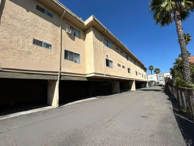 1259 E Ohio Ave, Escondido, California 92027
