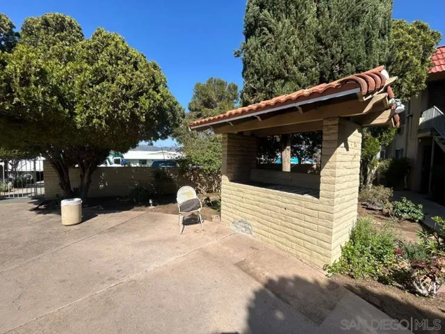 1259 E Ohio Ave, Escondido, California 92027