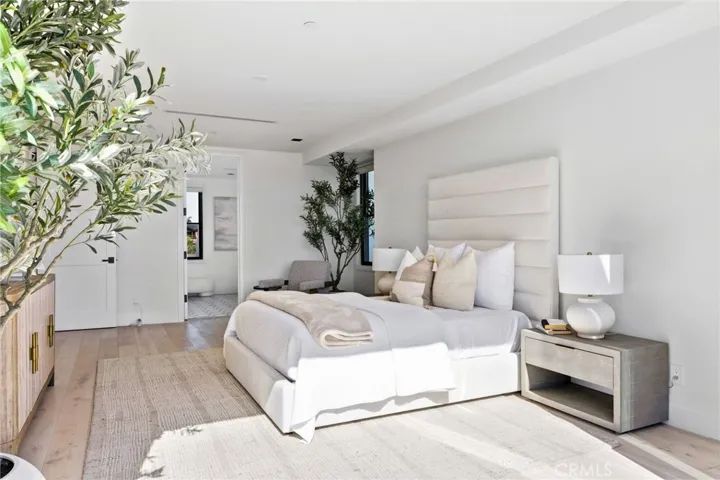 17007 Edgewater Lane, Huntington Beach, California 92649