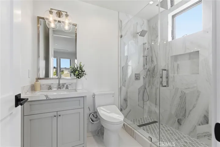 17007 Edgewater Lane, Huntington Beach, California 92649