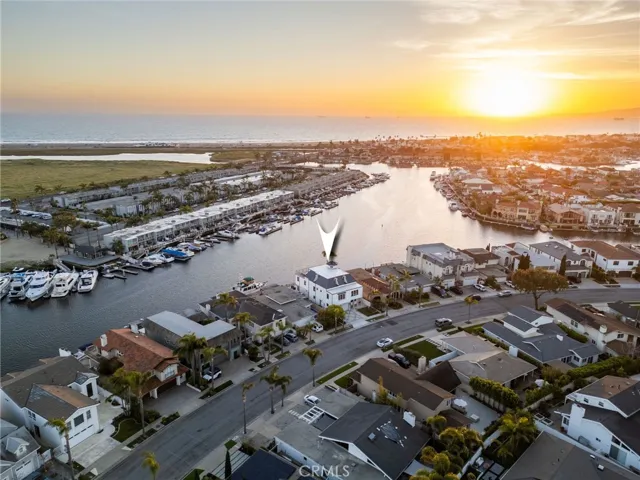 17007 Edgewater Lane, Huntington Beach, California 92649