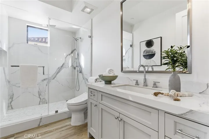 17007 Edgewater Lane, Huntington Beach, California 92649