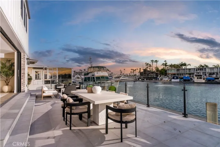 17007 Edgewater Lane, Huntington Beach, California 92649