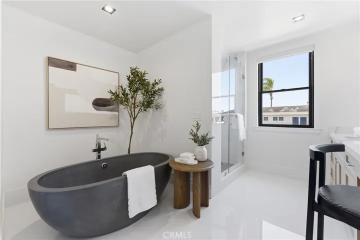 17007 Edgewater Lane, Huntington Beach, California 92649