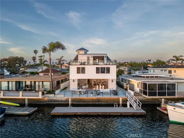 17007 Edgewater Lane, Huntington Beach, California 92649